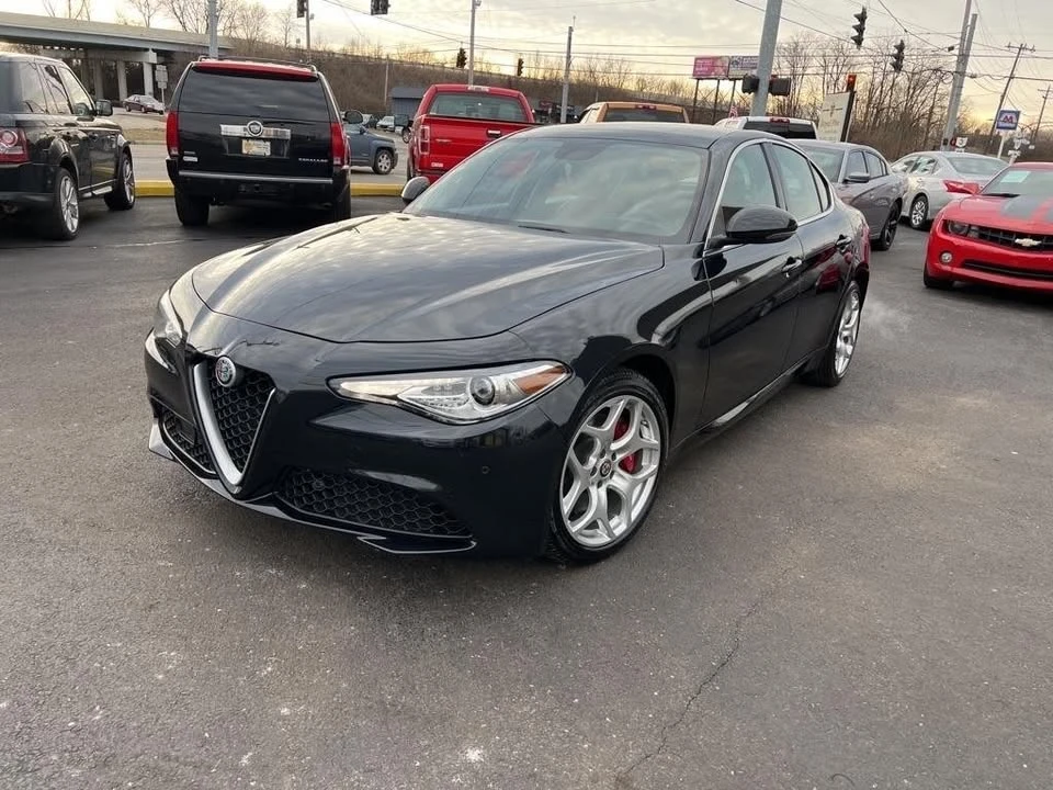 2018 Alfa Romeo Giulia - Image 11 of 20