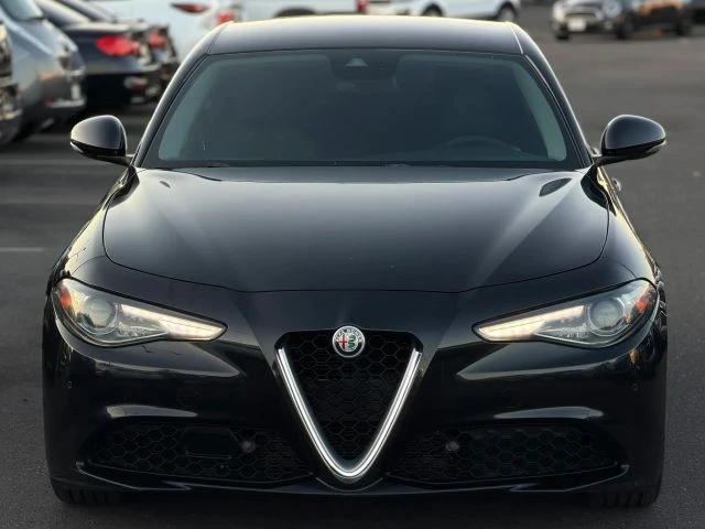 2018 Alfa Romeo Giulia - Image 5 of 27