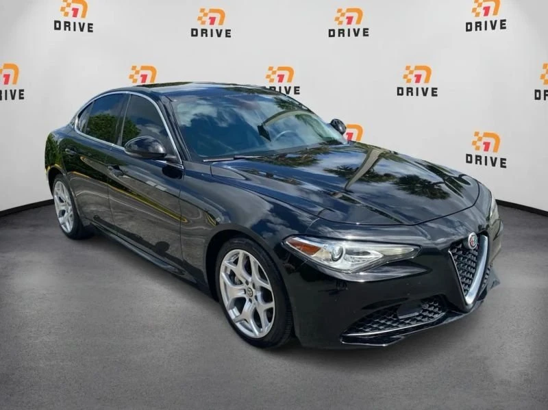 2018 Alfa Romeo Giulia - Image 6 of 14