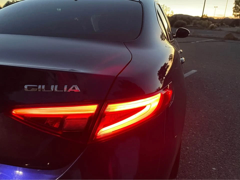 2018 Alfa Romeo Giulia - Image 4 of 10