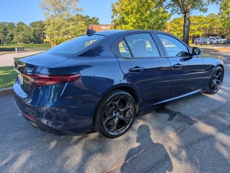 2018 Alfa Romeo Giulia - Image 3 of 20