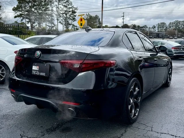 2018 Alfa Romeo Giulia - Image 8 of 20