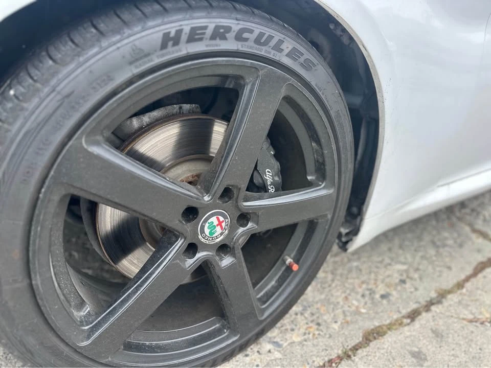 2018 Alfa Romeo Giulia - Image 9 of 9