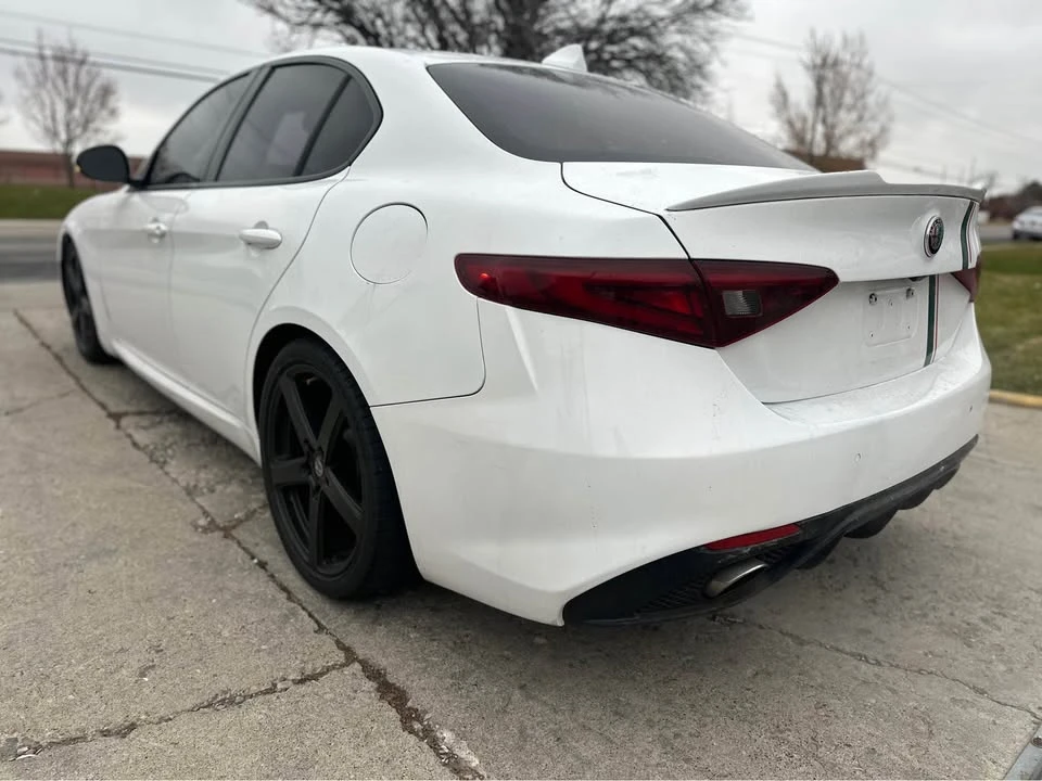 2018 Alfa Romeo Giulia - Image 5 of 9