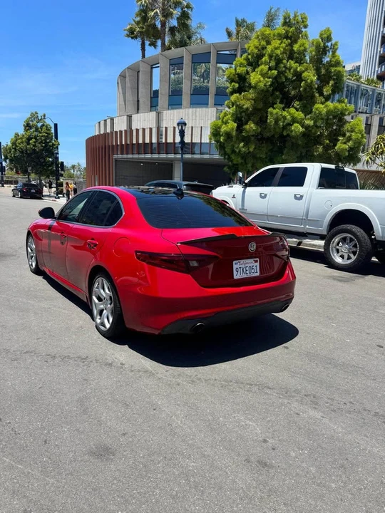 2018 Alfa Romeo Giulia - Image 4 of 8