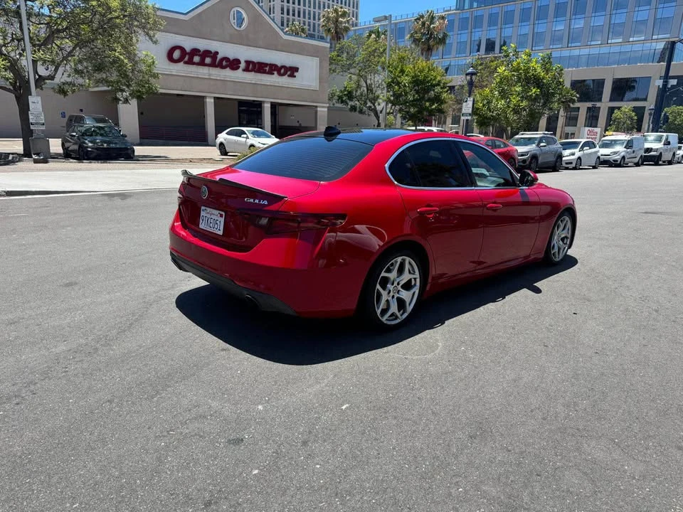 2018 Alfa Romeo Giulia - Image 2 of 8