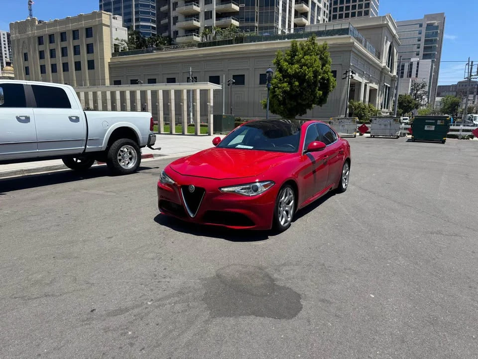 2018 Alfa Romeo Giulia - Image 6 of 8