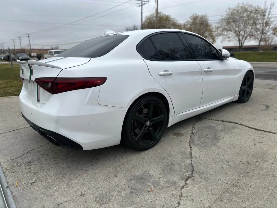 2018 Alfa Romeo Giulia - Image 2 of 9