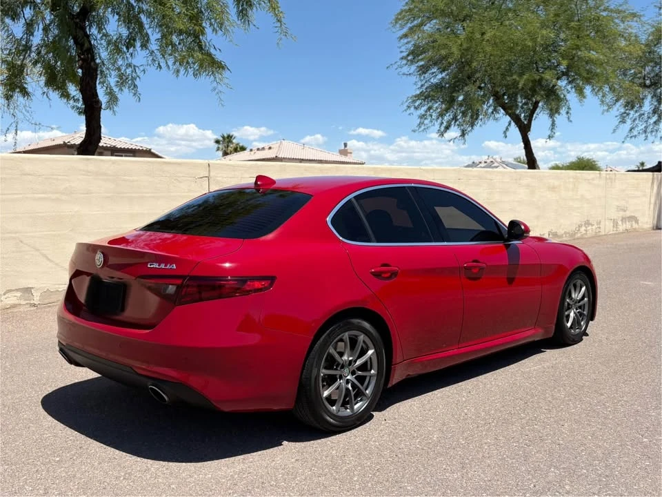 2018 Alfa Romeo Giulia - Image 7 of 19