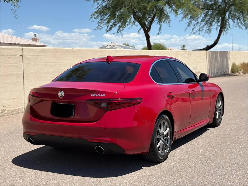 2018 Alfa Romeo Giulia - Image 8 of 19