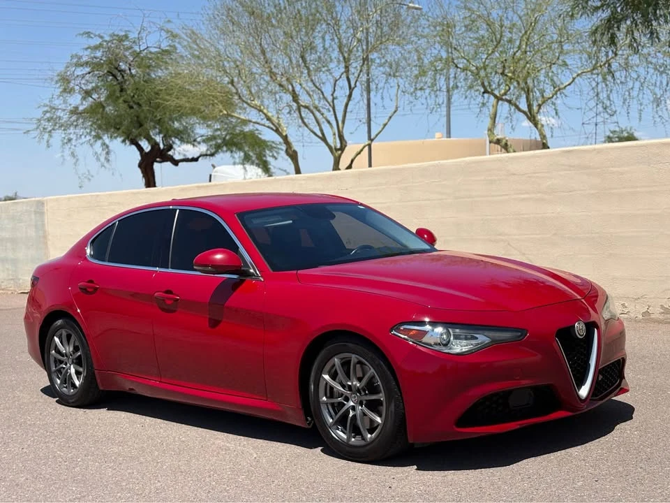2018 Alfa Romeo Giulia - Image 5 of 19