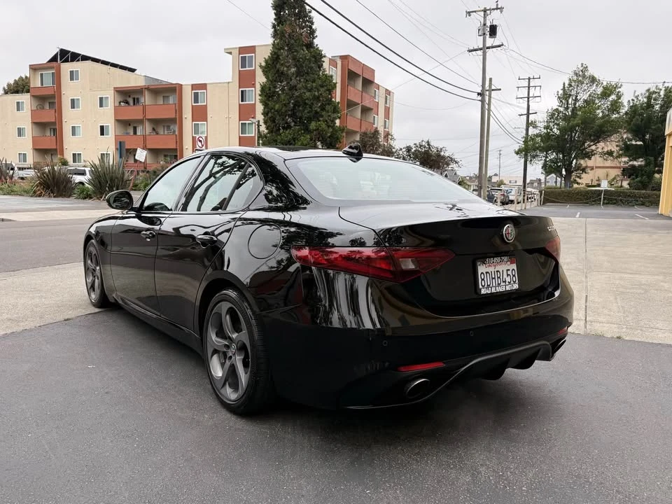 2018 Alfa Romeo Giulia - Image 6 of 16