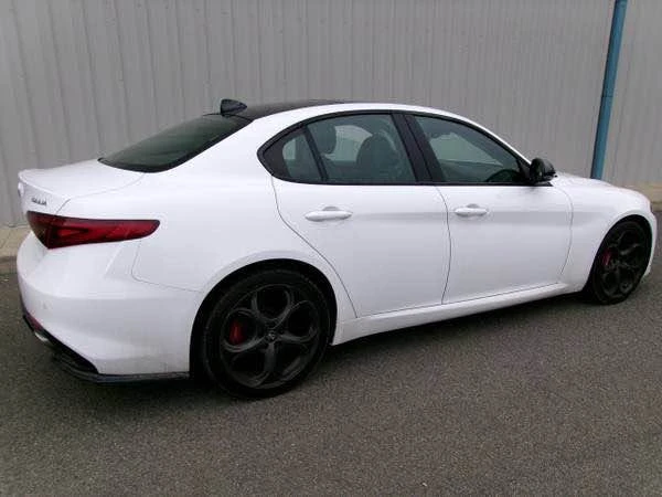 2018 Alfa Romeo Giulia - Image 6 of 20