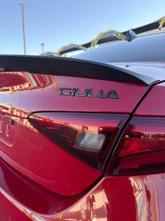 2018 Alfa Romeo Giulia - Image 7 of 19