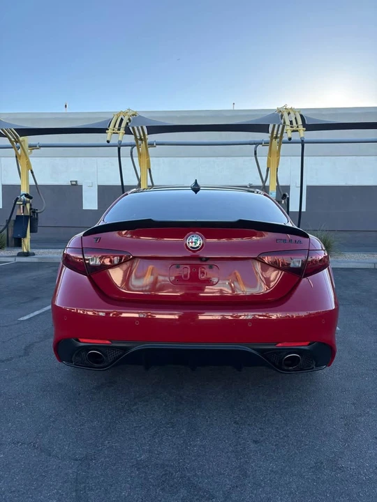 2018 Alfa Romeo Giulia - Image 2 of 19