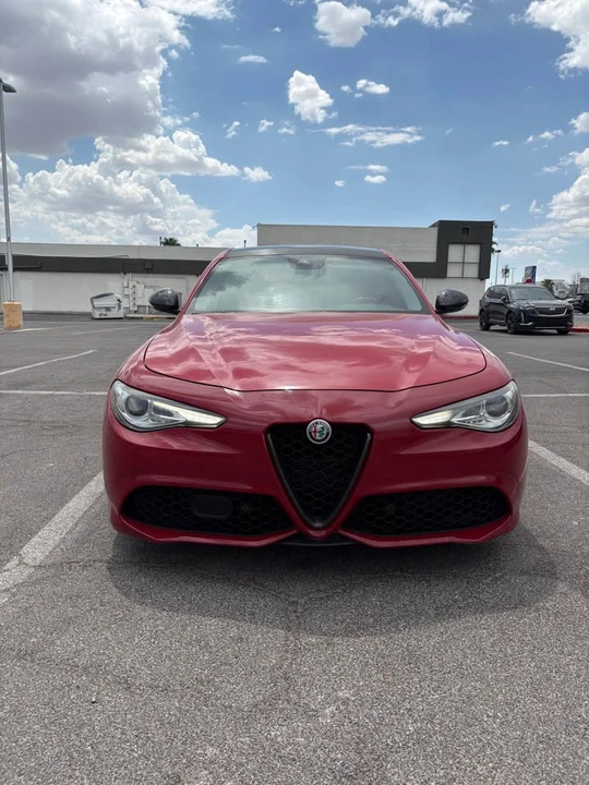 2018 Alfa Romeo Giulia - Image 4 of 15