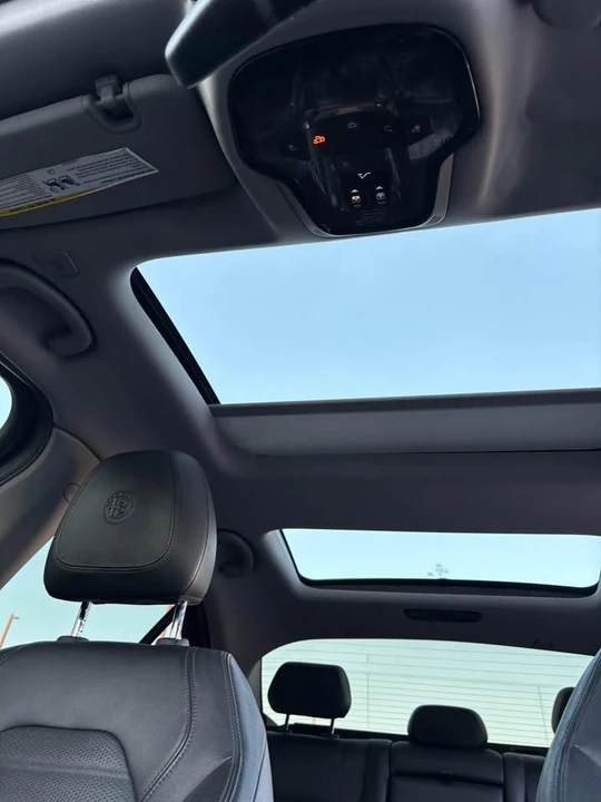 2018 Alfa Romeo Giulia - Image 11 of 15