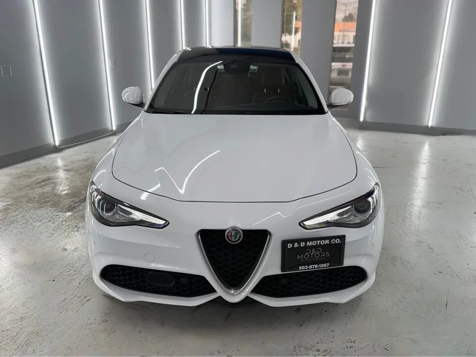 2018 Alfa Romeo Giulia - Image 2 of 20