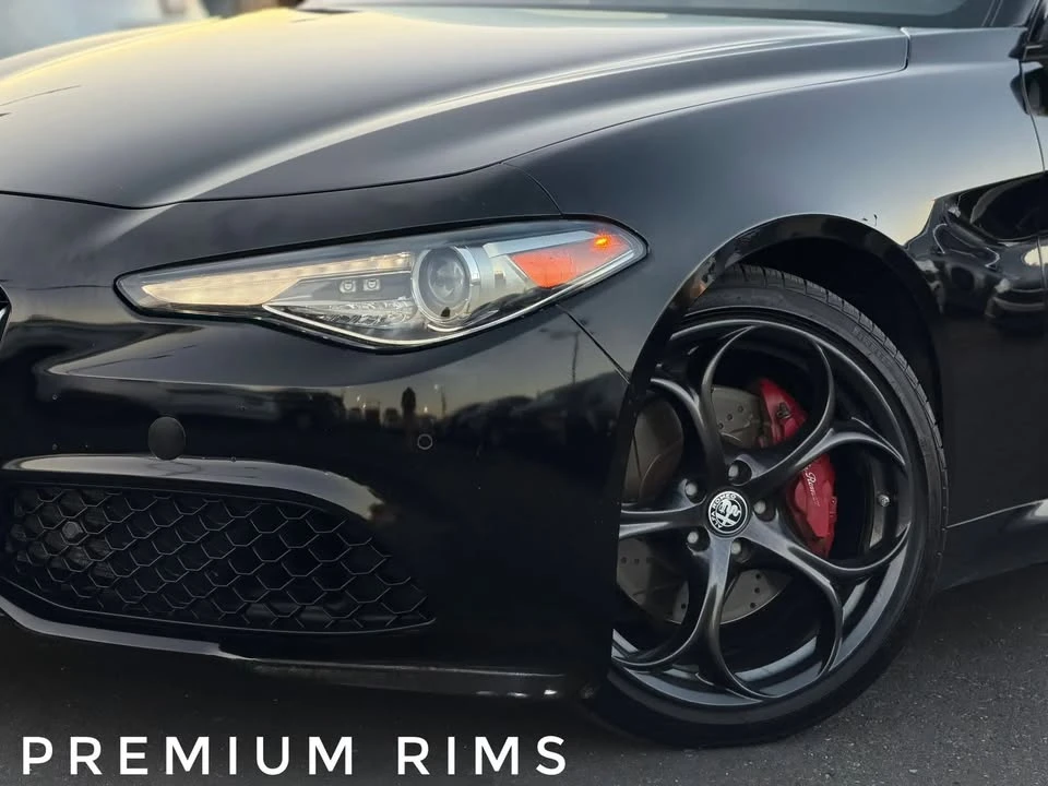 2018 Alfa Romeo Giulia - Image 2 of 20