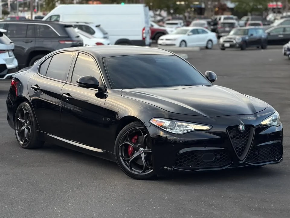 2018 Alfa Romeo Giulia - Image 3 of 19