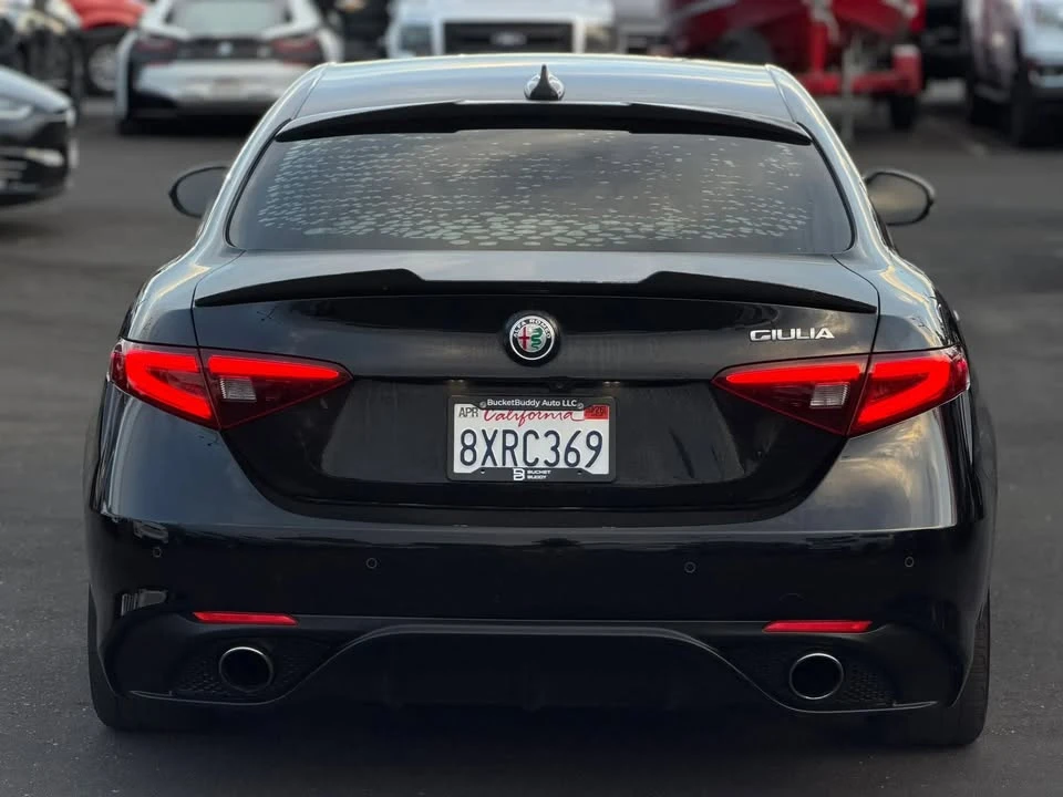 2018 Alfa Romeo Giulia - Image 6 of 19