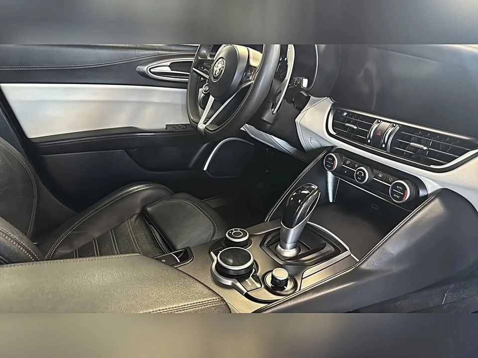 2018 Alfa Romeo Giulia - Image 4 of 7