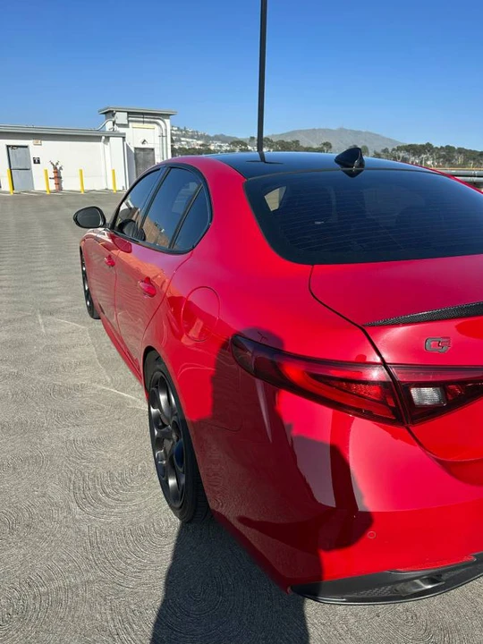 2018 Alfa Romeo Giulia - Image 6 of 19