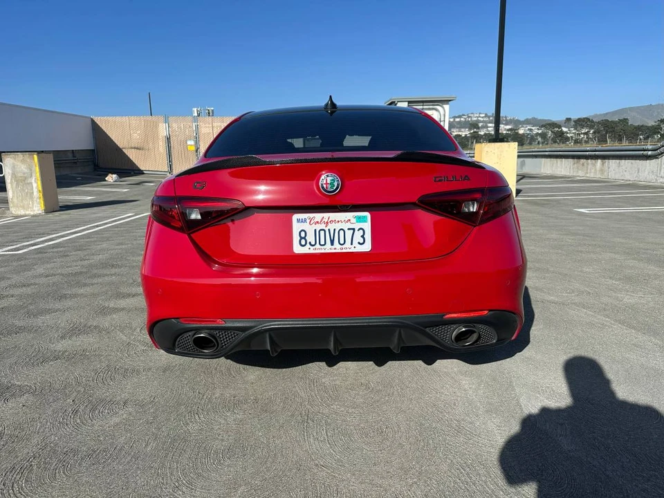 2018 Alfa Romeo Giulia - Image 10 of 19
