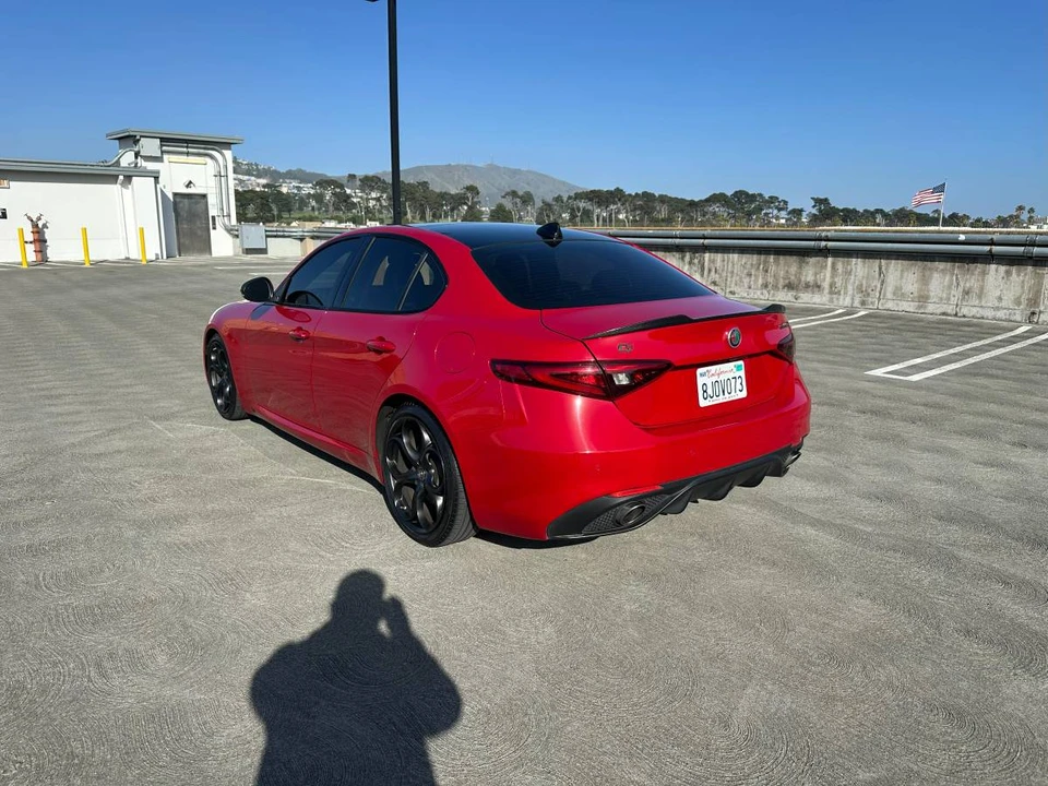 2018 Alfa Romeo Giulia - Image 5 of 19