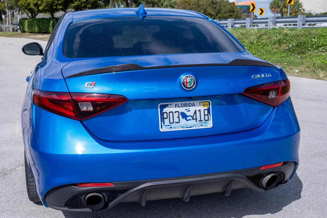 2018 Alfa Romeo Giulia - Image 5 of 31