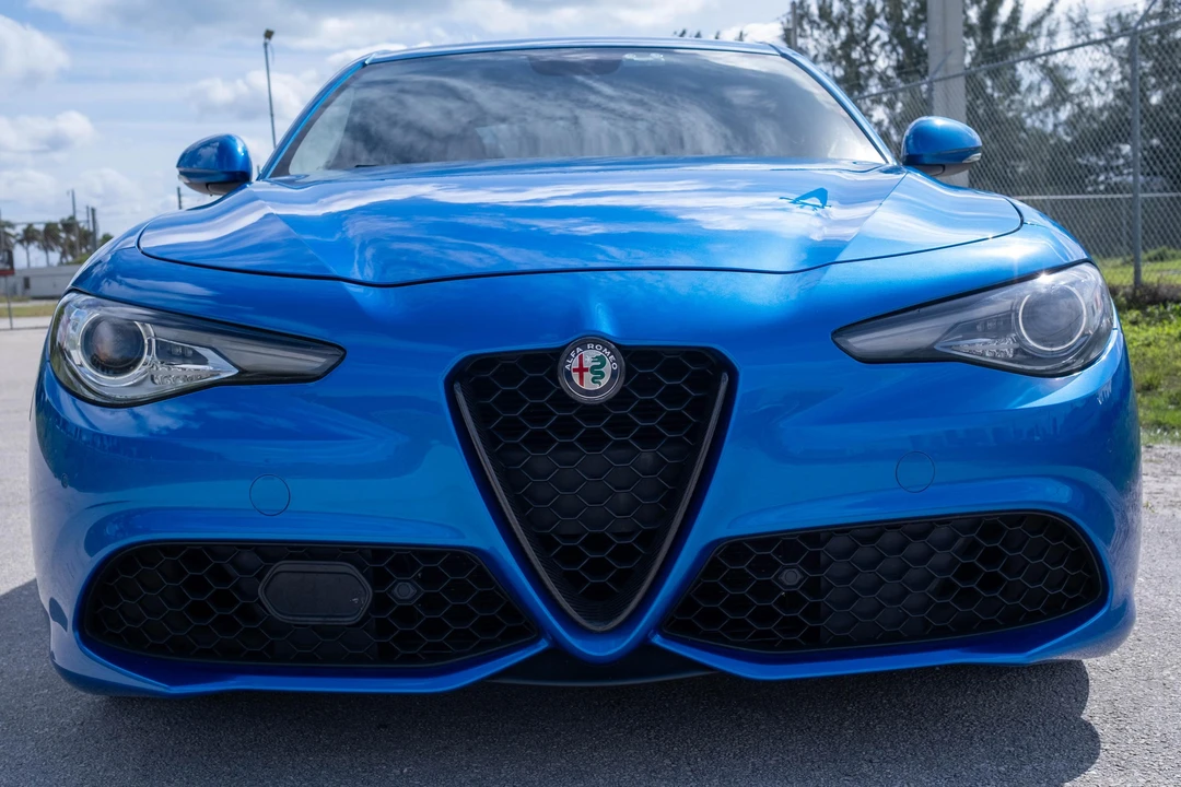 2018 Alfa Romeo Giulia - Image 2 of 31