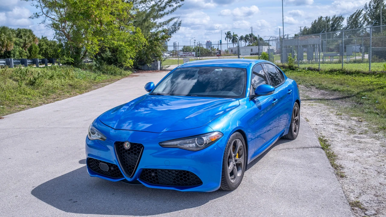 2018 Alfa Romeo Giulia - Image 12 of 31