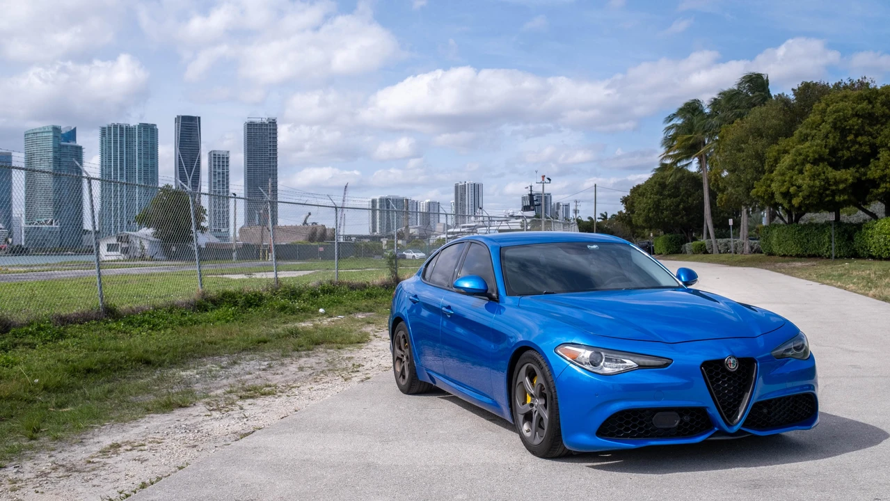 2018 Alfa Romeo Giulia - Image 22 of 31