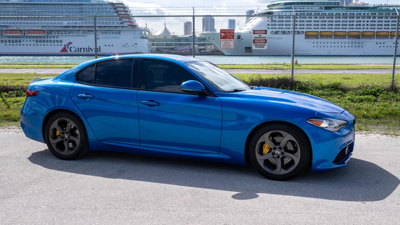2018 Alfa Romeo Giulia - Image 20 of 31