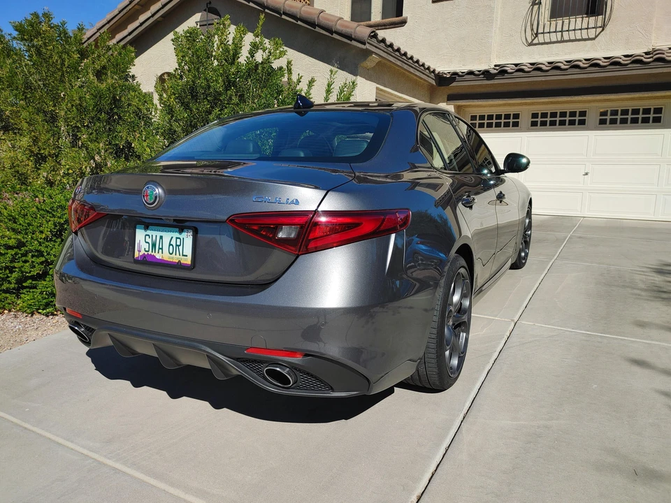 2018 Alfa Romeo Giulia - Image 7 of 31