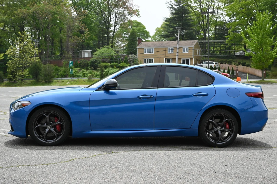 2018 Alfa Romeo Giulia Quadrifoglio - Image 3 of 31