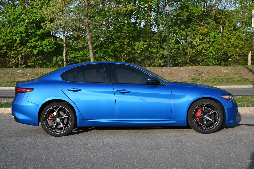 2018 Alfa Romeo Giulia Quadrifoglio - Image 9 of 31