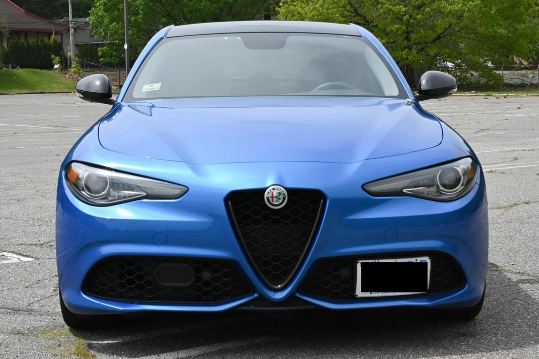2018 Alfa Romeo Giulia Quadrifoglio - Image 2 of 31