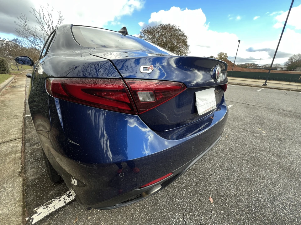 2018 Alfa Romeo Giulia - Image 10 of 31