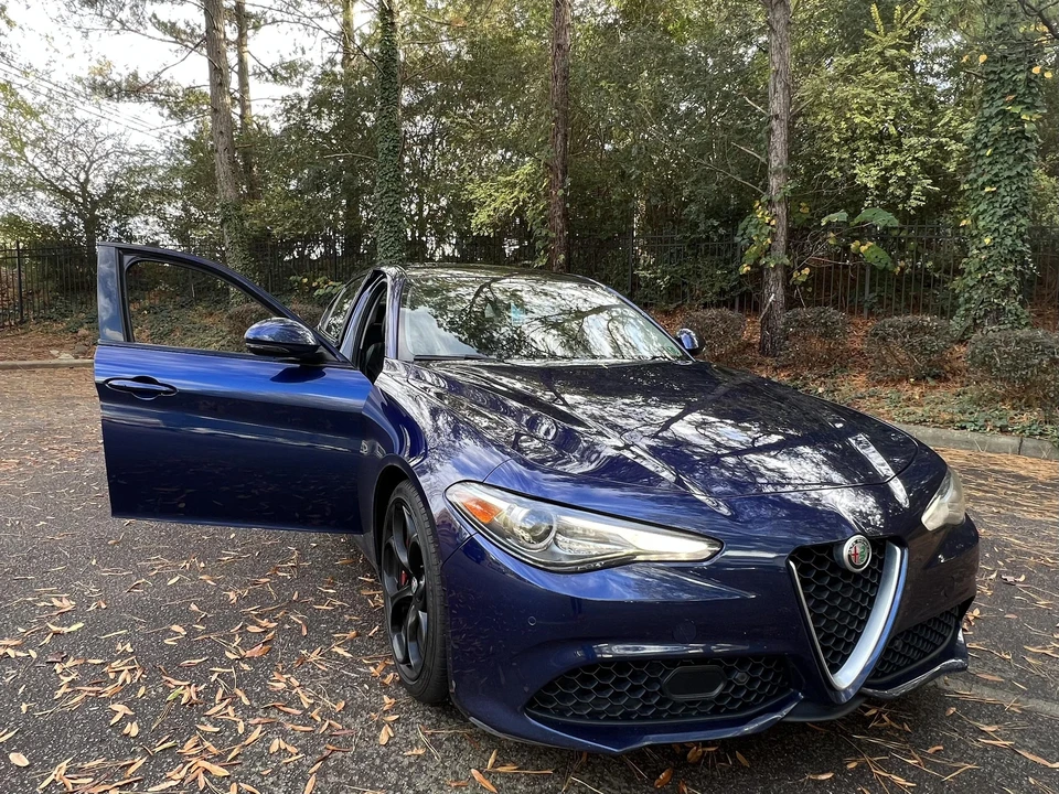 2018 Alfa Romeo Giulia - Image 21 of 31