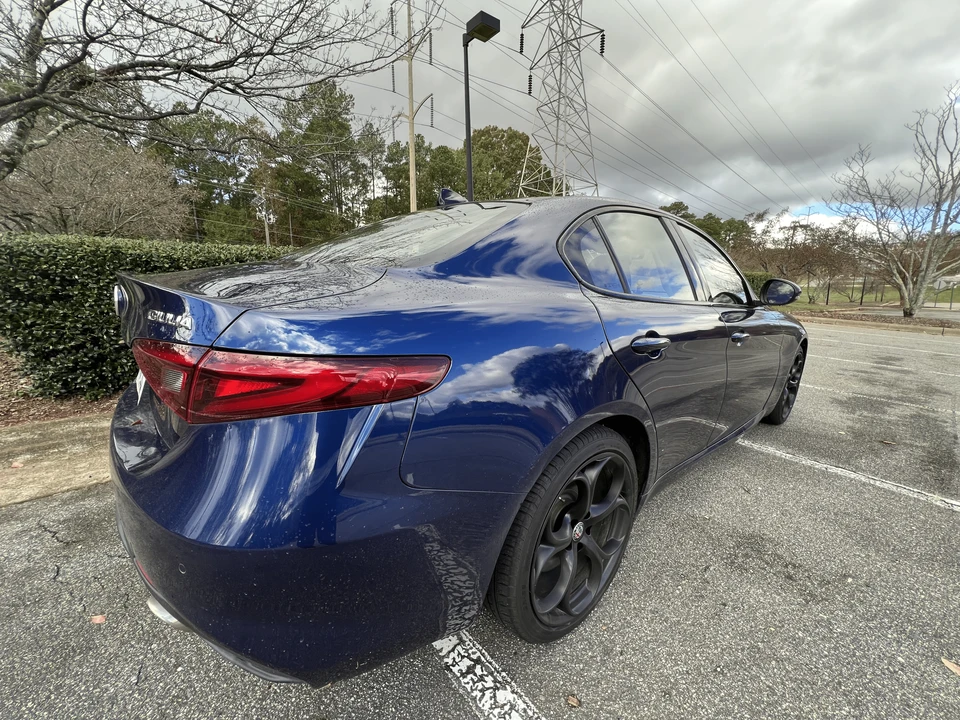 2018 Alfa Romeo Giulia - Image 12 of 31