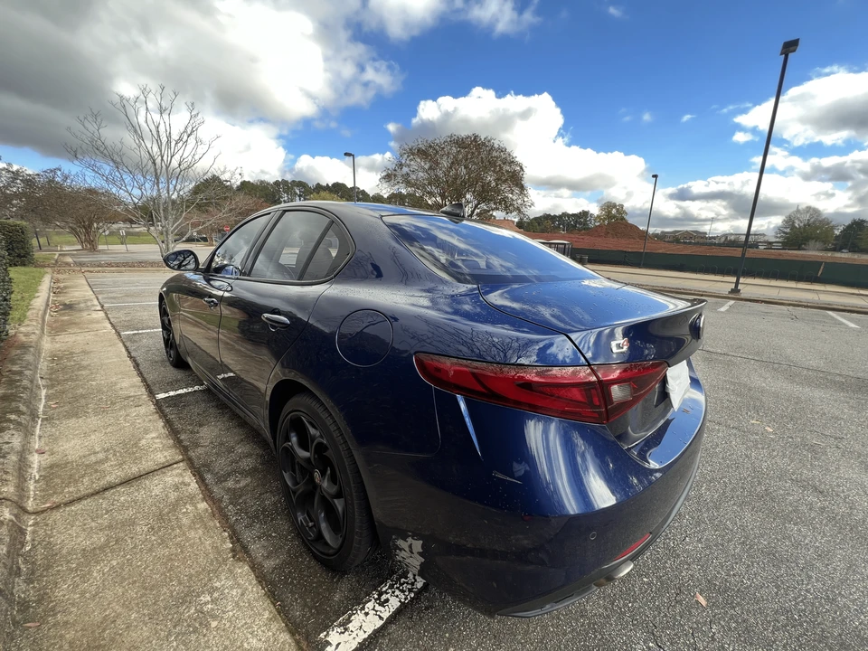 2018 Alfa Romeo Giulia - Image 9 of 31