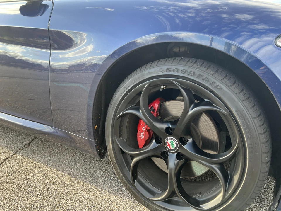 2018 Alfa Romeo Giulia - Image 31 of 31