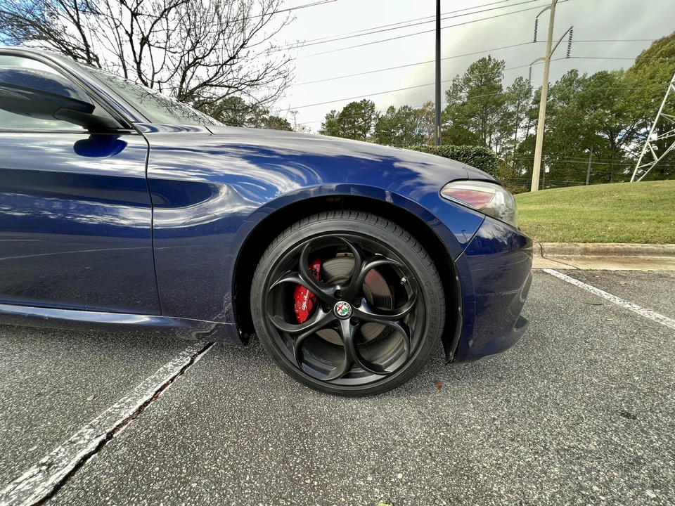 2018 Alfa Romeo Giulia - Image 24 of 31