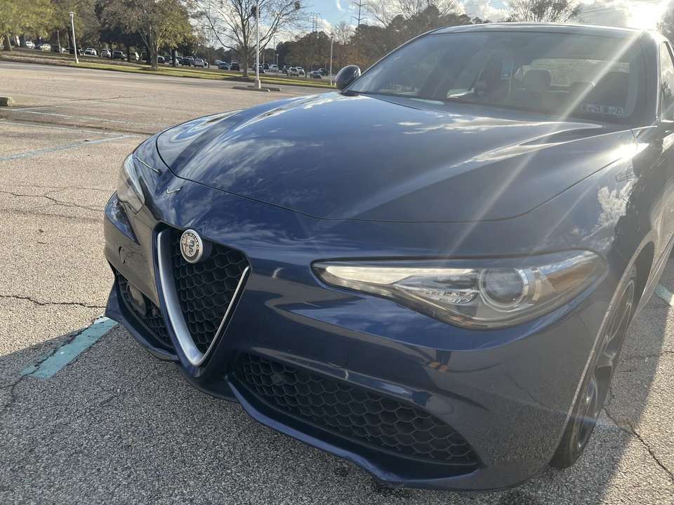 2018 Alfa Romeo Giulia - Image 22 of 31