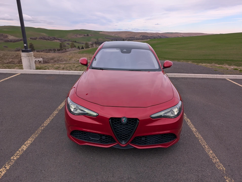 2018 Alfa Romeo Giulia - Image 7 of 31