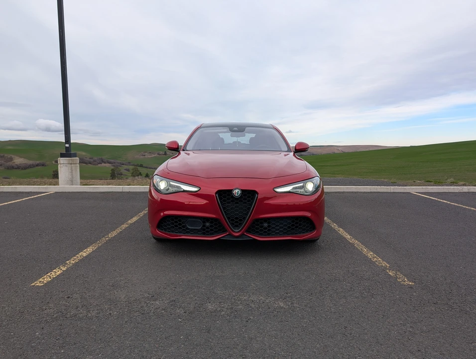 2018 Alfa Romeo Giulia - Image 6 of 31