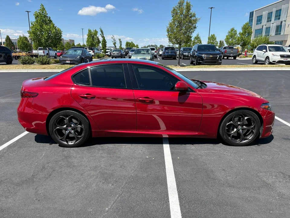 2018 Alfa Romeo Giulia - Image 4 of 23