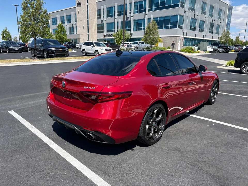 2018 Alfa Romeo Giulia - Image 3 of 23