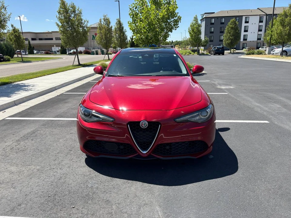 2018 Alfa Romeo Giulia - Image 2 of 23